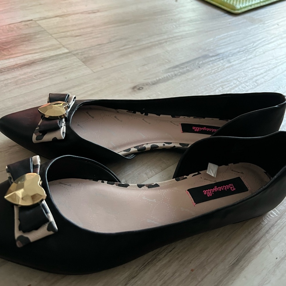 Betsy Johnson Flats